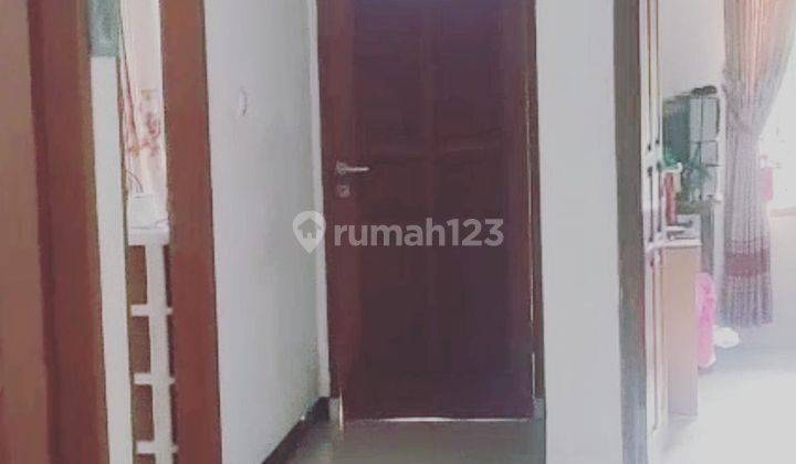 Rumah 2 Lantai Bagus Unfurnished SHM di Komplek Griya Mitra  1