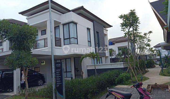 Rumah 2 Lantai Bagus Semi Furnished SHM di Podomoro Park Bandung 2