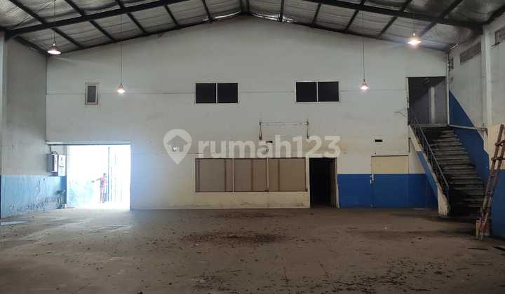 Gudang Siap Pakai Strategis Akses Kontainer di Kopo Bihbul