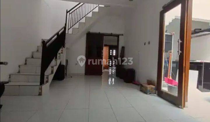 Rumah Bagus Unfurnished SHM di Komplek Bumi Harapan , Bandung 1