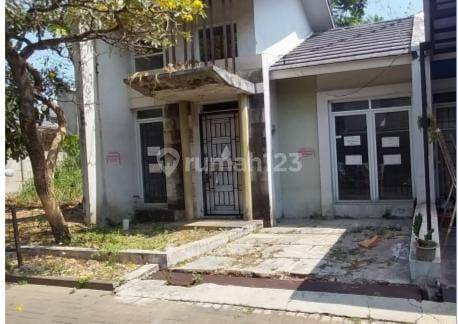 Rumah Bagus Unfurnished SHM di Pinus Regency, Bandung 1