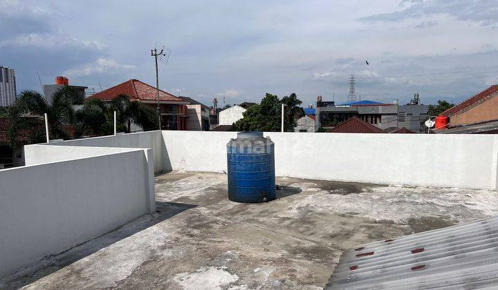 Rumah 2 Lantai Bagus Unfurnished SHM di Kopo Elok , Bandung 2