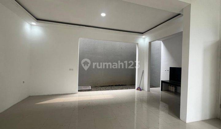 Rumah 2 Lantai Baru Unfurnished SHM di Mekar Wangi, Bandung 1