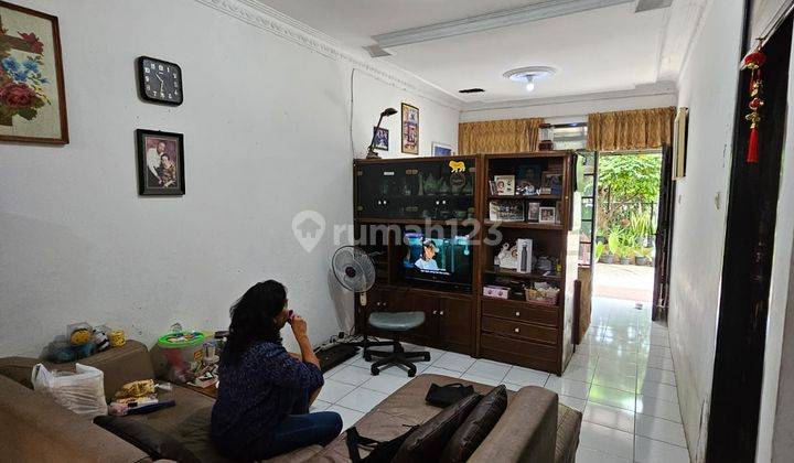 Rumah Bagus Unfurnished SHM di Taman Rahayu 1, Bandung 1