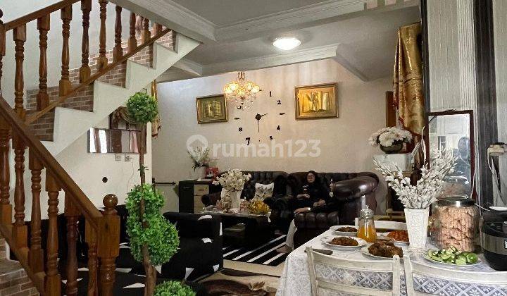 Ruko Bagus siap huni 3 lantai 200 m2 SHM Sayap Margahayu, Bandung 1