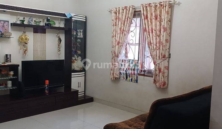 Rumah Bagus Unfurnished SHM di Buah Batu, Bandung 1