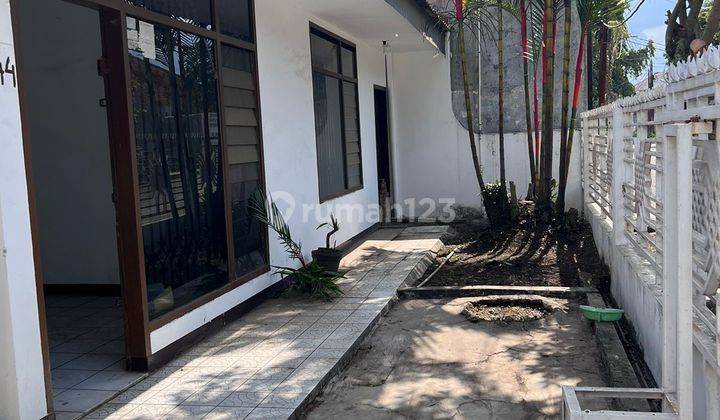 Rumah 2 Lantai Bagus Unfurnished SHM di Kopo Elok , Bandung 1