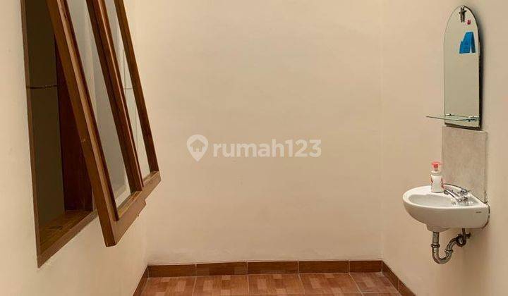 Rumah 2 Lantai Unfurnished SHM di Taman Kopo Indah 3
, Bandung 2