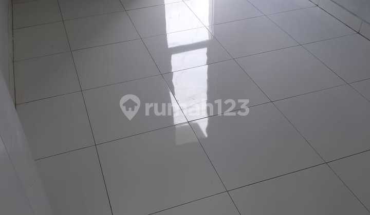 Jual 2 Rmh Gandeng di Mutiara Gading City Cluster London  2