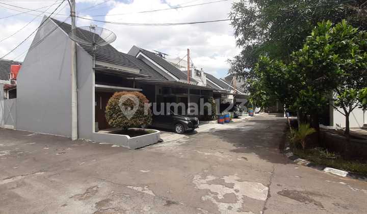 For Sale, Ready-to-Occupy House Around Grand Wisata 2