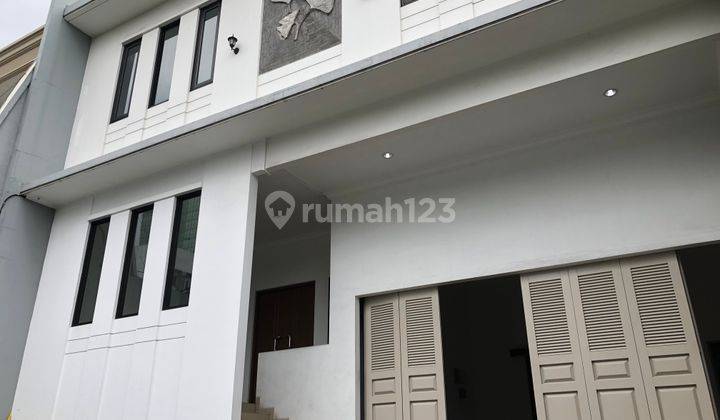 Jl. Hang Lekir 1, Kebayoran Baru -  Rumah Strategis Siap Huni 1