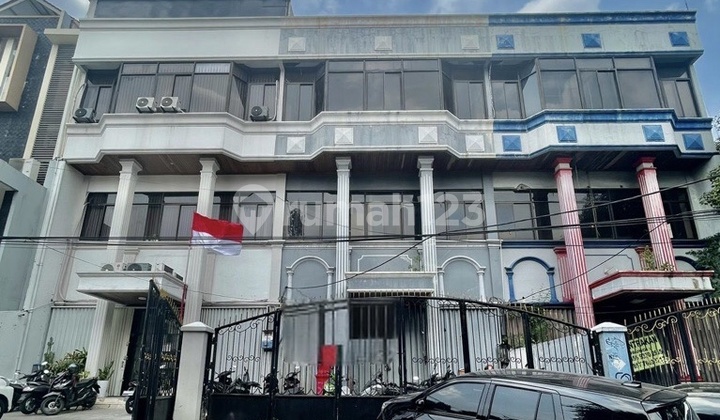 DIjual Ruko Strategis 4 Lantai Jl. Padang Manggarai DIjual Ruko Strategis 4 Lantai Jl. Padang Manggarai