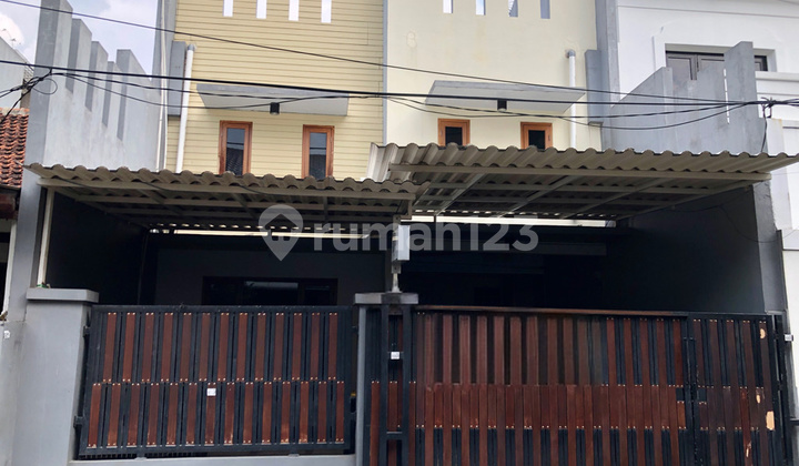 Rumah strategis pusat kota Jl. Danau Medara Bendungan Hilir 1