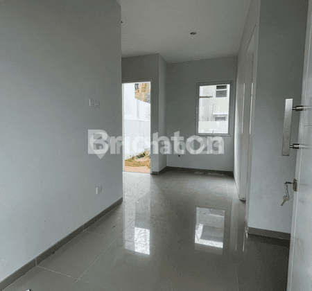 Rumah Siap Huni 2 Lantai di beverly green, Batam Centre 2