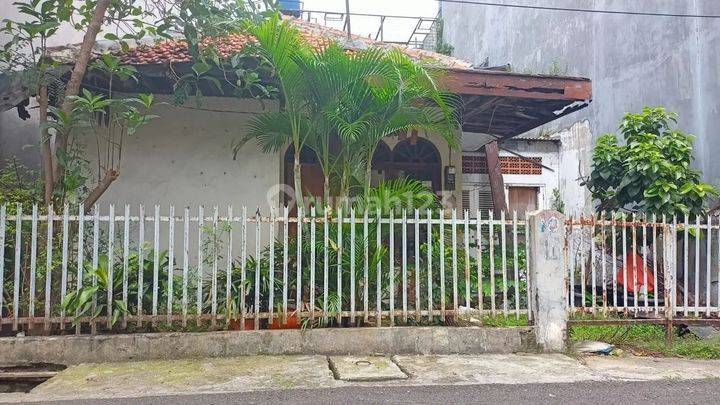 Rumah Tua Jl. Mandala Selatan V, Tomang, Jakarta Barat Area 2