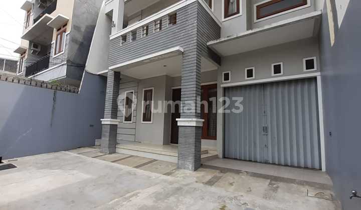 Rumah Jl. Jelambar Selatan, Jakarta Barat 2