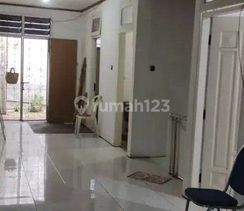 Dijual Rumah 2 Lti Hitung Harga Tanah Saja, di Pondok Indah. Dekat Ke Pim. 1