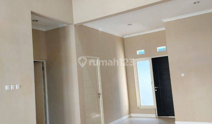 Rumah Puri Surya Jaya Cluster Valencia Icon Gedangan Sidoarjo  2