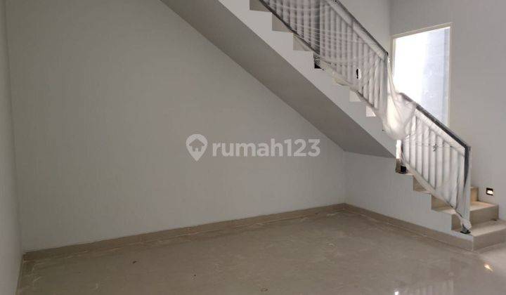 Rumah baru di Sutorejo dekat Raya Mulyosari Sby Timur 2