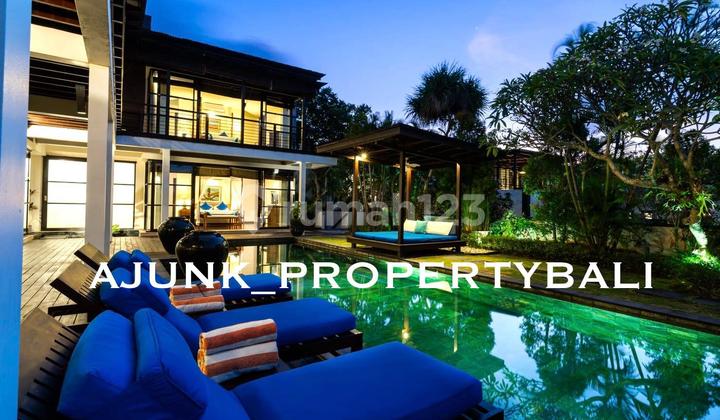 Luxury Villa One Gate System Security 24hr, Jimbaran
