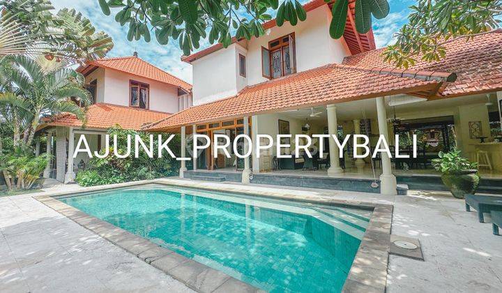 Villa Style Tropical Dgn Garden Luas,4 Menit Ke Pantai, Pererenan 1