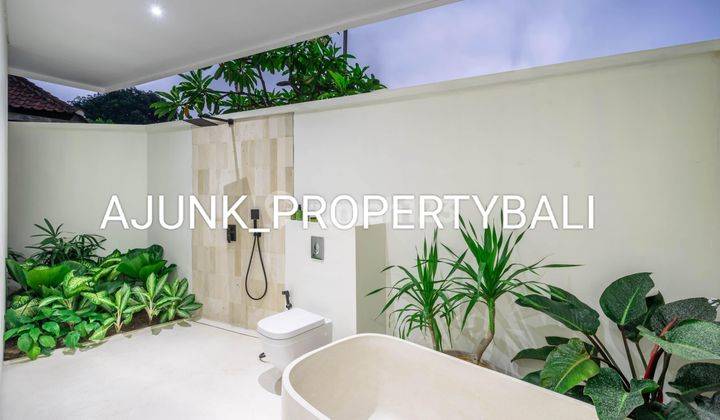 Vila Modern Luxury 4 Bedroom Dekat Ke Pantai Double Six, Seminyak 2