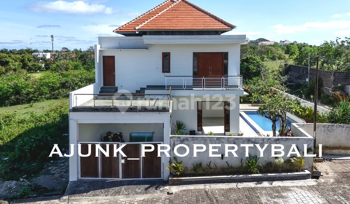 Vila Modern, Hanya 10 Menit Ke Pantai Melasti, Goa Gong Jimbaran