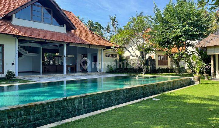 Vila Dengan View Laut, Hanya 200 Meter Ke Pantai Saba, Gianyar 1