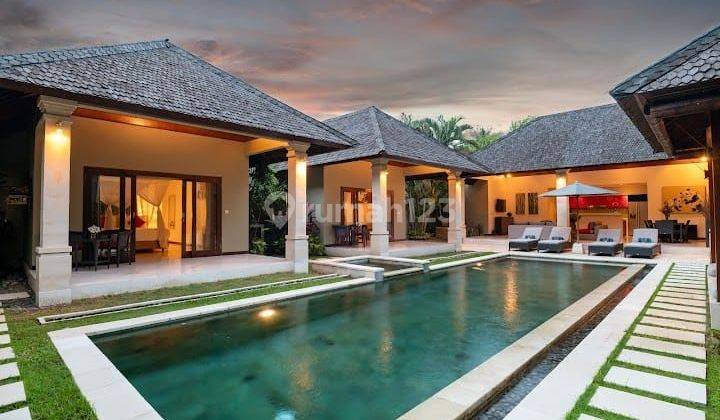 Luxury Villa Near Restaurants & Supermarkets, 14 Minutes to Seminyak Beach 2