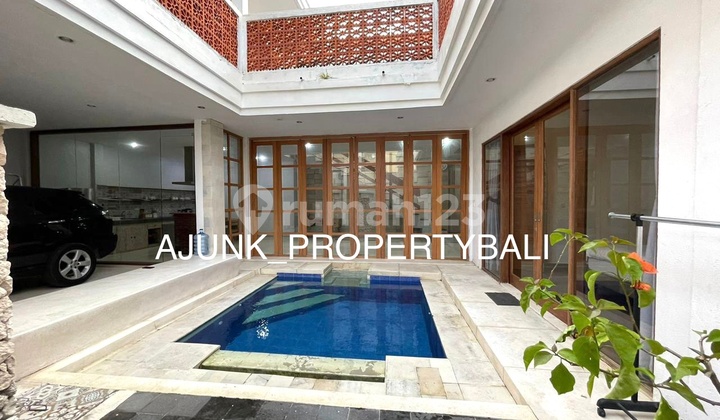 Vila Cantik Area Premium, Cukup Jalan Kaki Ke Pantai, Petitenget 1