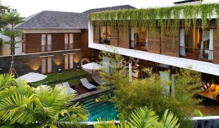 Luxurious, Modern Minimalist Villa, close to FINNS Beach, Canggu Berawa 1