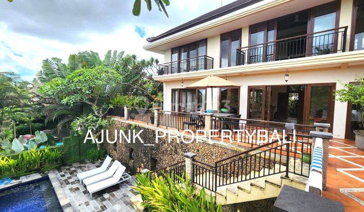 Luxury Villa Near Restaurants & Cafes, 5 Minutes Walk to Berawa Beach 1