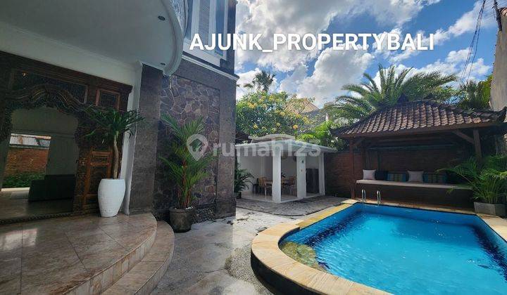 Vila Cantik Style Modern Lokasi Seminyak 2