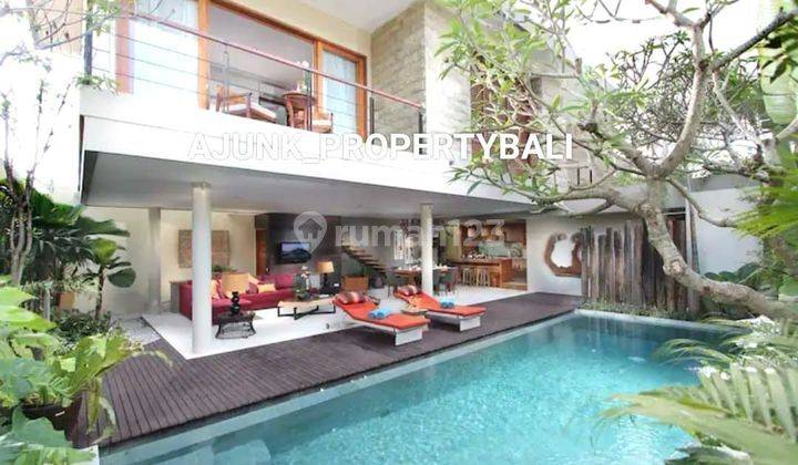 Modern Tropical Style Villa Strategic Location in Umalas area 1