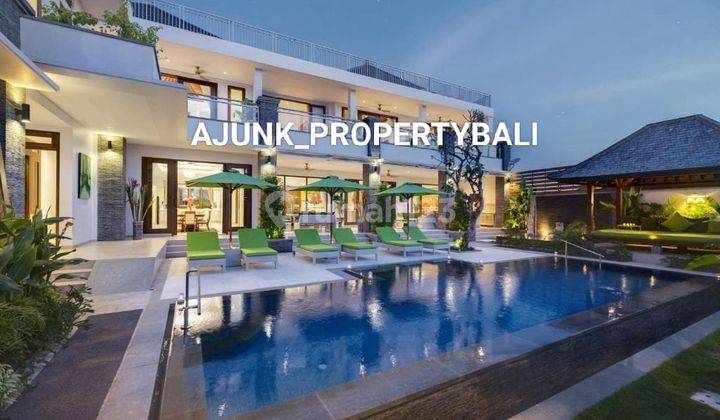 Luxury Villa with Sea, Mountain & GWK Views from the Top Floor, Canggu area 1