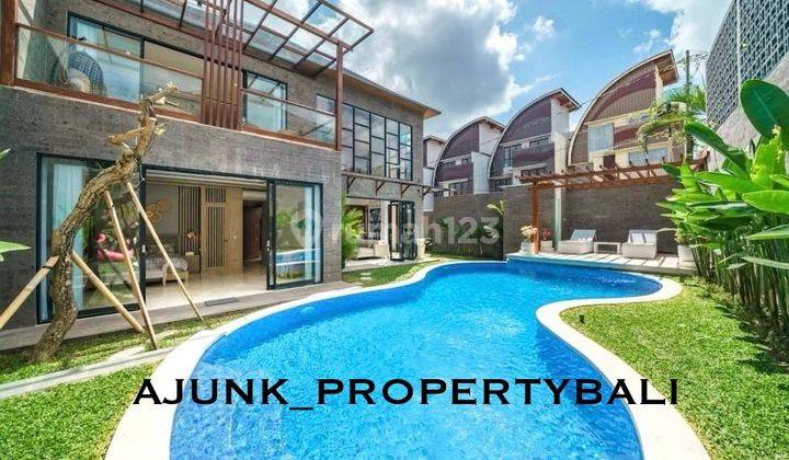 Luxury Villa, in the Semer - Kerobokan area, 15 minutes to Seminyak Beach 1