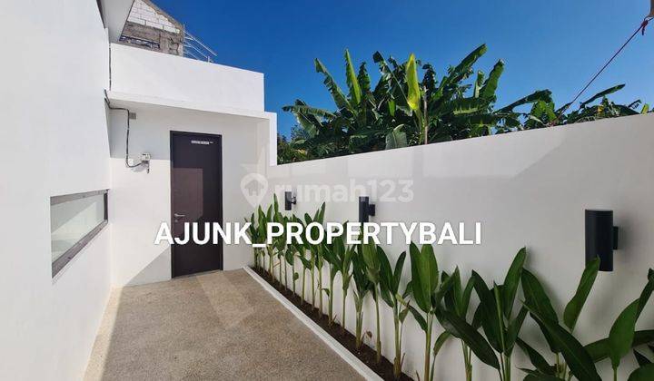 New Modern Villa with View of Beautiful Green Expanse, Batuan - Sukawati 2