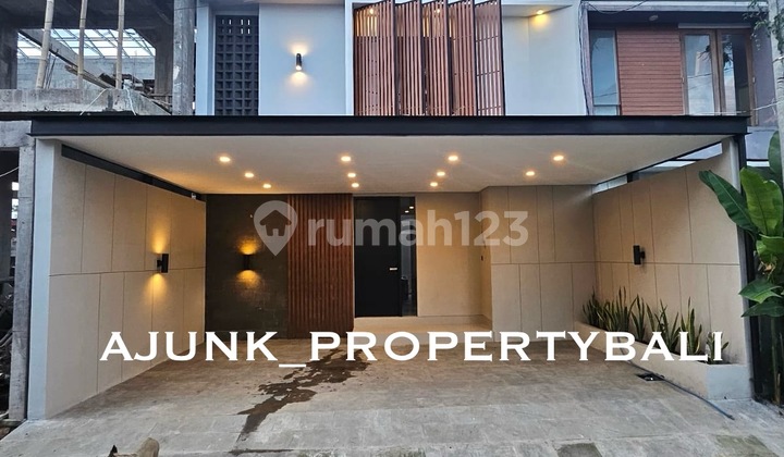 New Modern Tropical Style House in Dalung - North Kuta