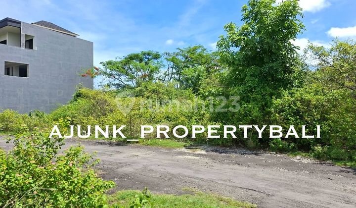 Land in a Strategic Location, Villa & Private House Environment, Jimbaran