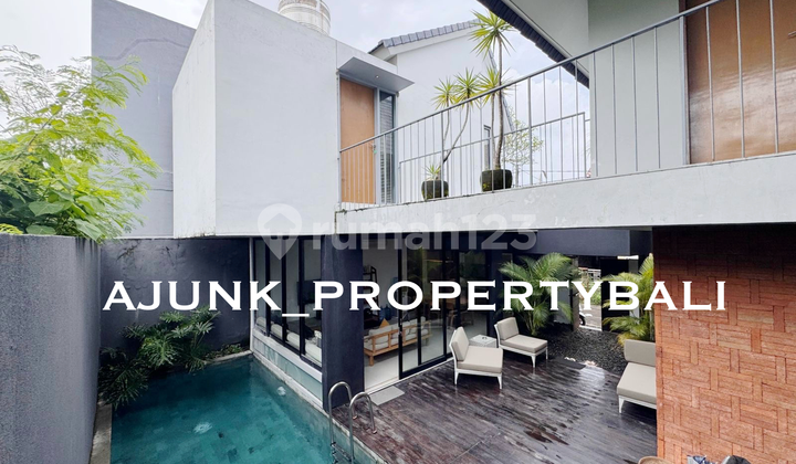 Villa Style Modern Area Premium Berawa - Canggu, 8 Minutes to the Beach