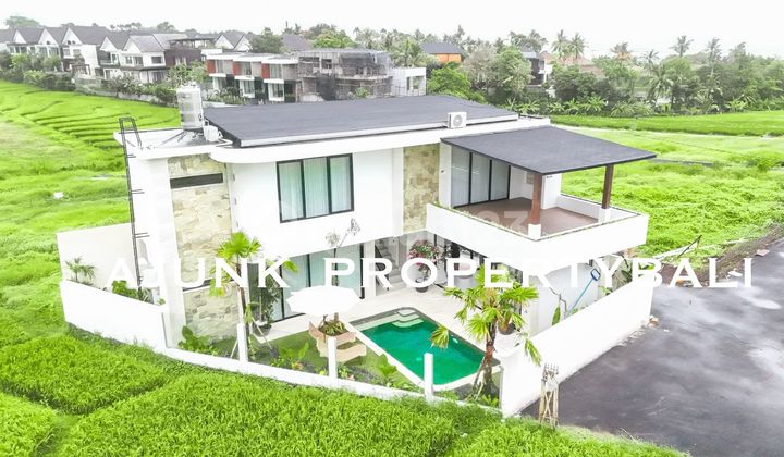 Vila Baru Modern Mediterania Hanya 100 Mtr ke Pantai di Cemagi