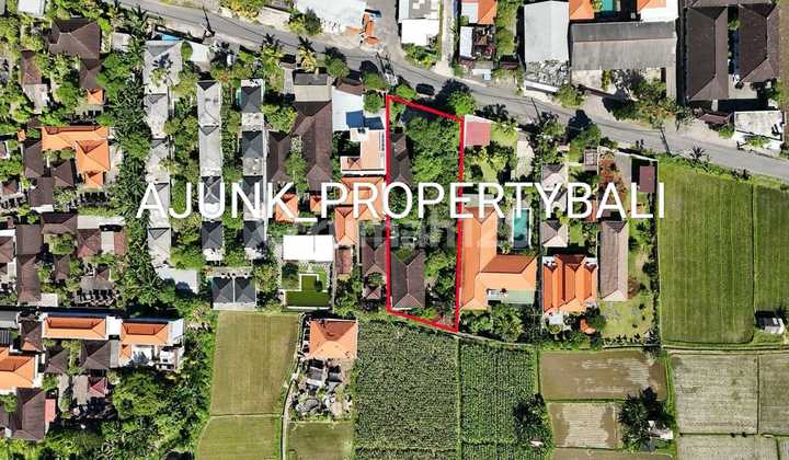 Abandoned Land with Building, 600 Meters to Gumicik Beach, Ketewel Abandoned Land with Building, 600 Meters to Gumicik Beach, Ketewel