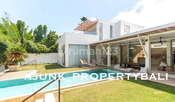Modern Villa with Garden in Premium Location at Pererenan Beachside