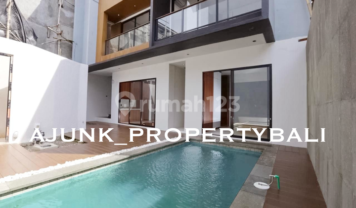 2 Villa Units, Can Be Purchased as 1 Unit, Only 6 Minutes to Nyanyi Beach. 2 Villa Units, Can Be Purchased as 1 Unit, Only 6 Minutes to Nyanyi Beach.