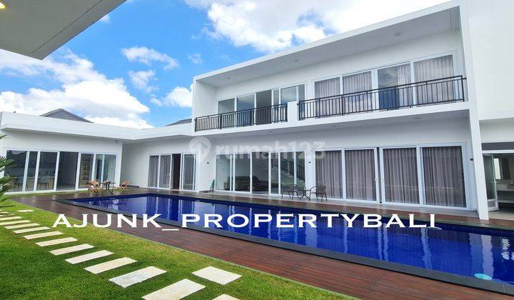 New & Luxury Villa, Only 80 Meters From Jl Raya Padang Tawang Canggu 1