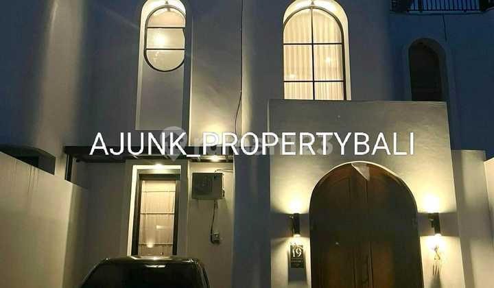 Vila Modern Mediterania Lokasi Area Balangan - Ungasan