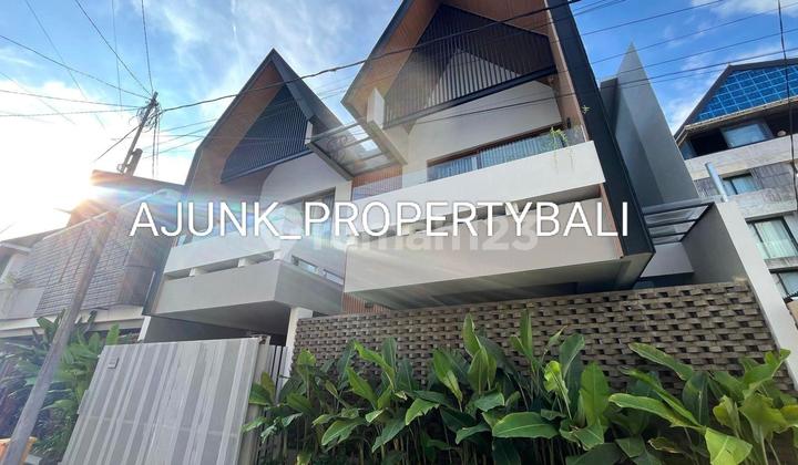 Vila Baru Modern Tropis, Hanya 2 Menit Ke Pantai Berawa, Canggu