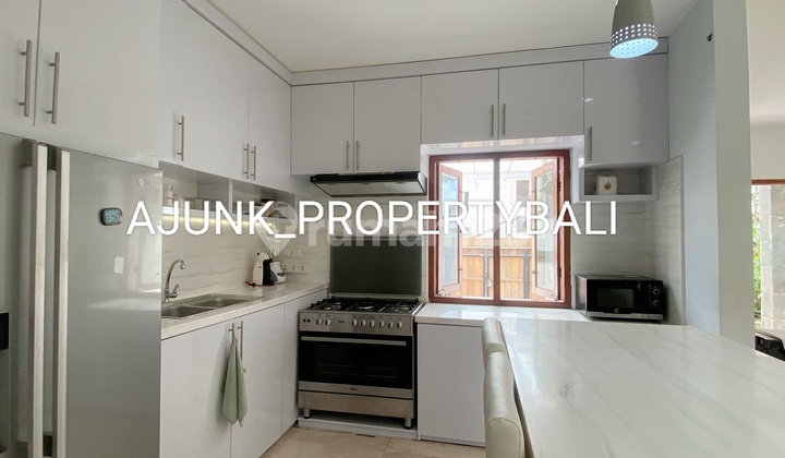 Vila Modern Tropis di Umalas, Hanya 15 menit ke Pantai Batu Belig 2