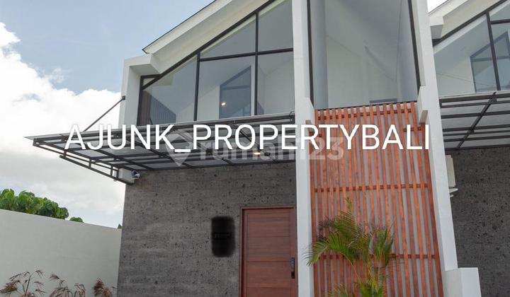 Vila Modern View Sawah Lokasi Premium One Get System, Seminyak