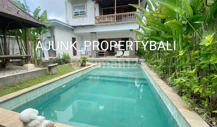 Vila Modern Tropis di Umalas, Hanya 15 menit ke Pantai Batu Belig